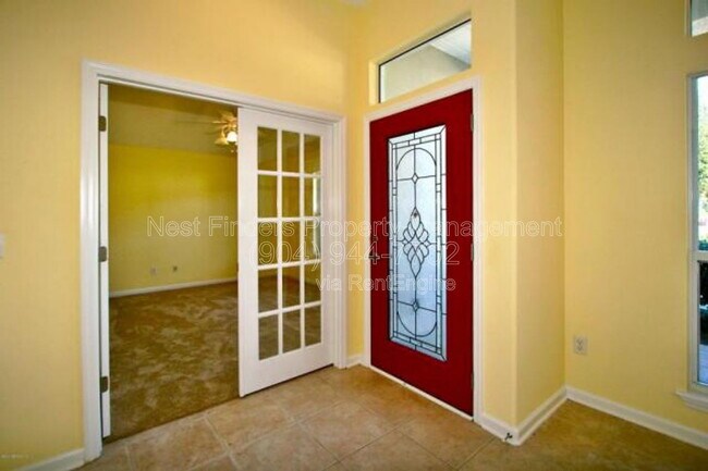 Foto del edificio - 801 Derby Ln