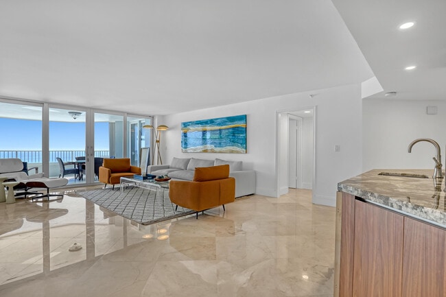 Building Photo - 5200 N Ocean Dr