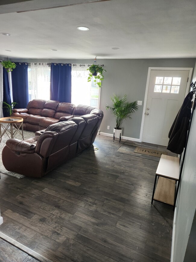 Foto del edificio - 2075 E Alder St