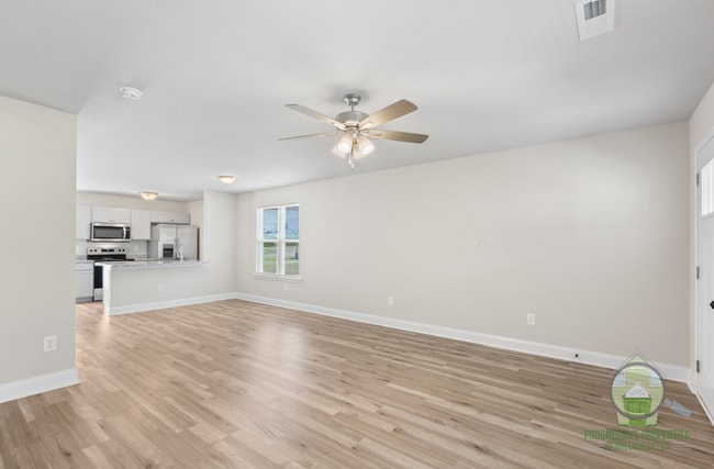Building Photo - 211 Liberty Dr