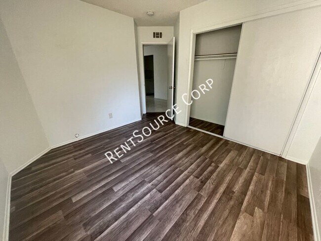 Building Photo - 3 Bedroom 2 Bathroom House for Rent in Pal...