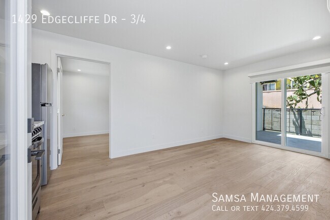 Foto del edificio - 1429 Edgecliffe Dr