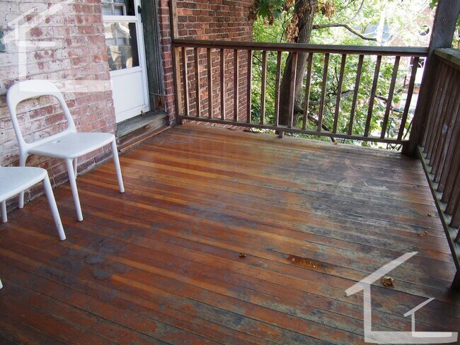 Foto del edificio - Unique BU Apartment For you 9/1/26