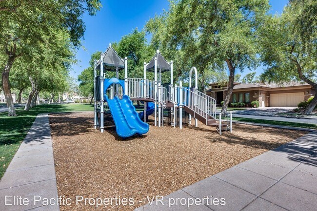 Foto del edificio - 3 br, 2.5 bath House - 21023 W Prospector Way