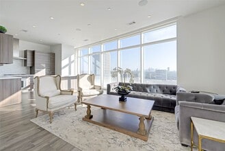 Building Photo - 4521 San Felipe St