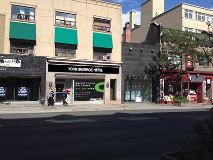Photo du bâtiment - 1421-1425 Yonge St