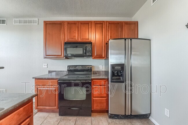 Building Photo - 2855 Blue Sky Cir