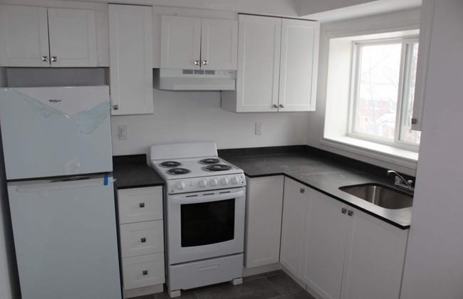 Photo du bâtiment - 625 Borthwick Ave