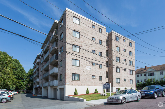 Building Photo - Parkwood Apartments