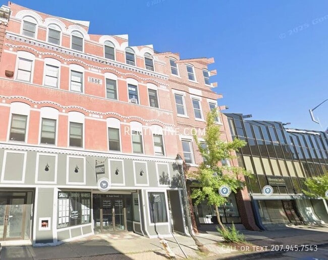 Building Photo - 35 Main St