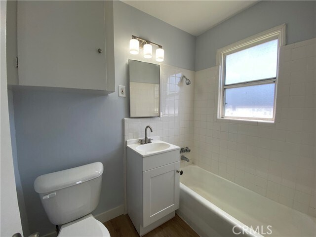 Foto del edificio - 506 W L St