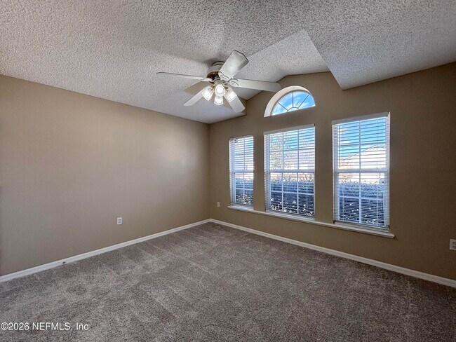 Foto del edificio - 7332 Gum Tree Rd