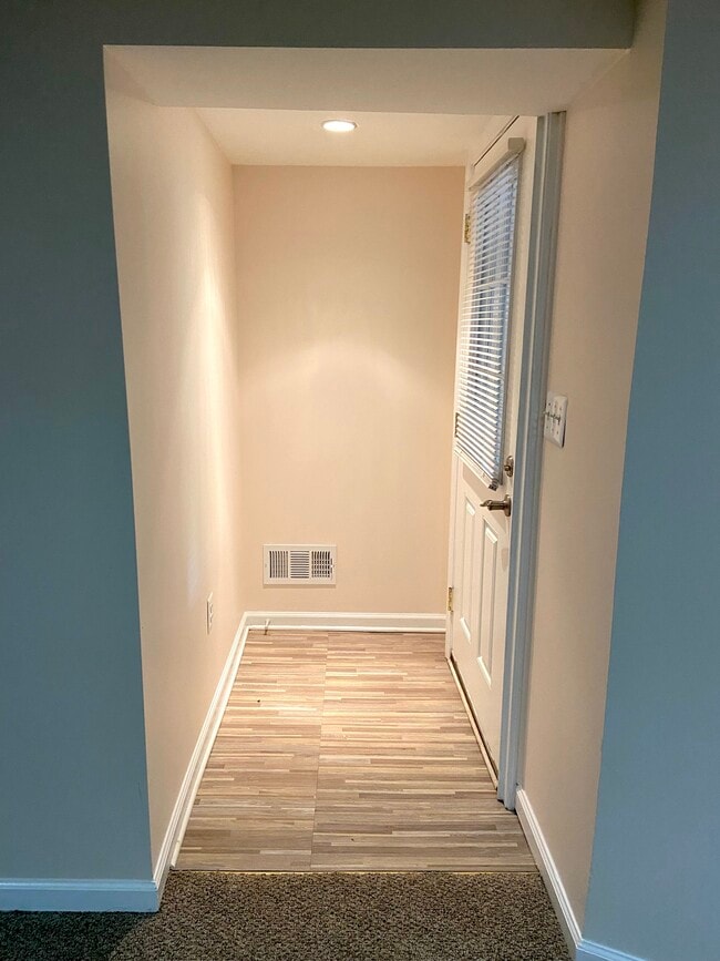 Basement Foyer Front door - 2224 1st St NW