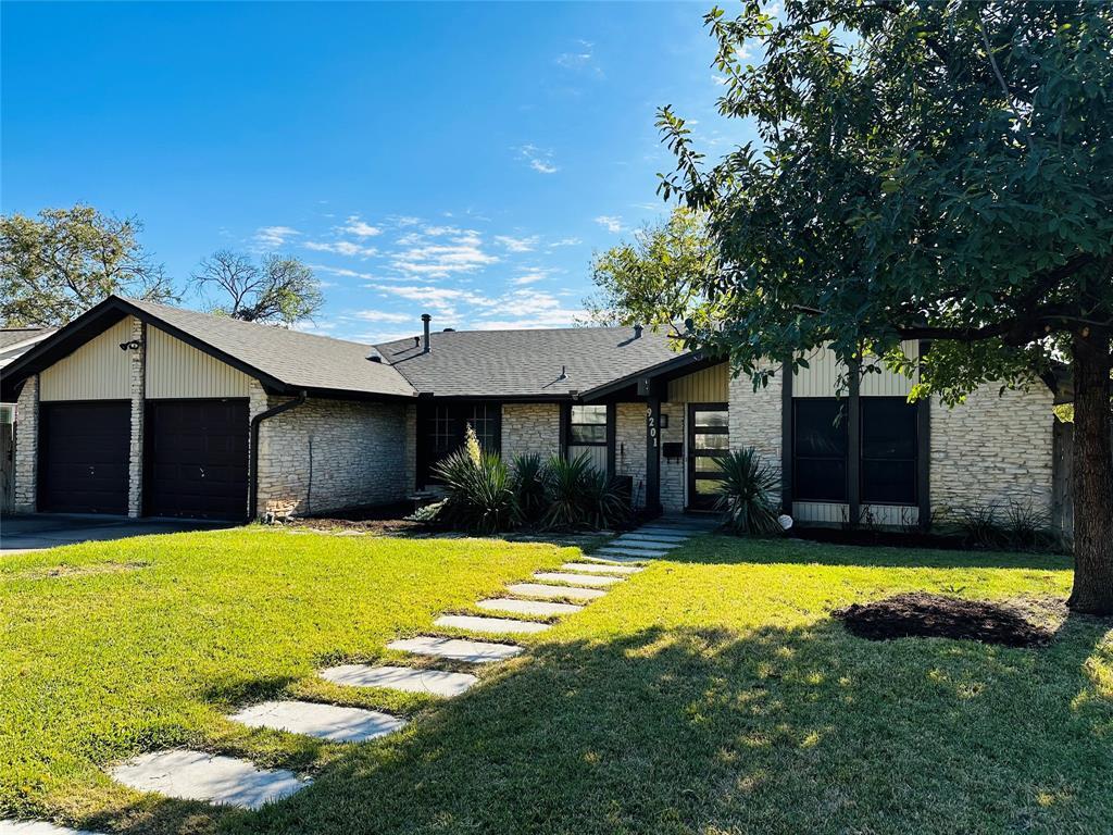 Foto principal - 9201 Quail Cove