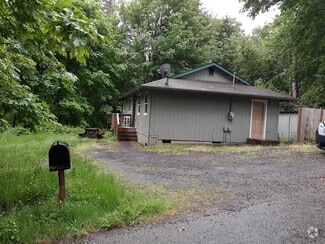 Building Photo - 110 E Peyton Pl