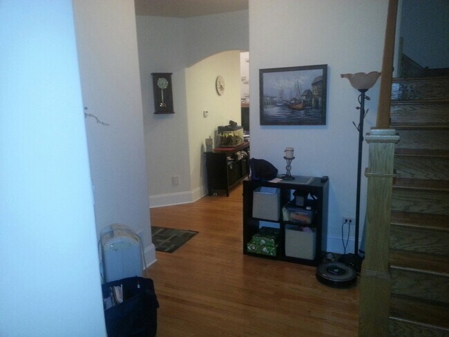 Building Photo - 16W311 Shadow Creek Dr