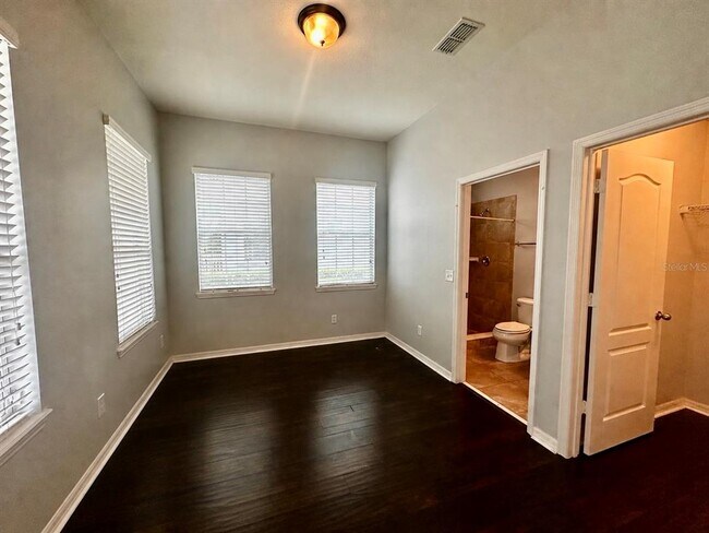 Foto del edificio - 373 Old Farm Ln