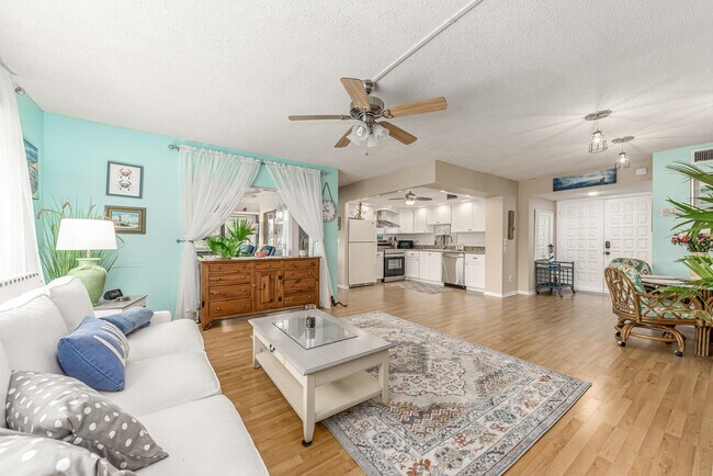Foto del edificio - 1800 SE St Lucie Blvd