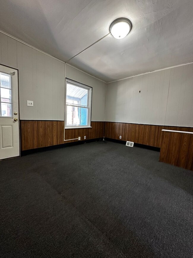 Building Photo - Beautiful 2 Bedroom, 1 Bath in Darby