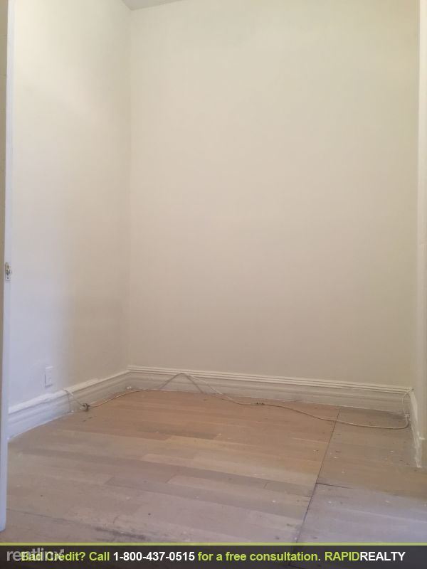 Foto del edificio - 35 Goodwin Pl