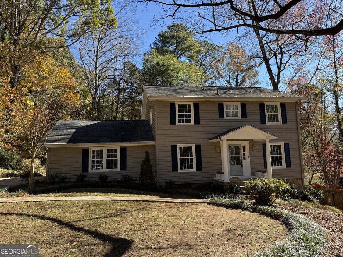 Primary Photo - 1610 Old Mill Crossing NE