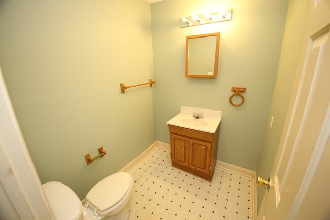 Building Photo - 4BD/1.5BA Single Family Home