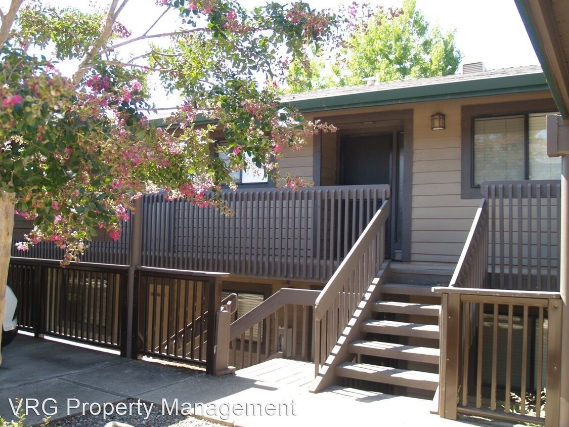 Primary Photo - 2 br, 2 bath House - 3039 Estepa Drive Unit D