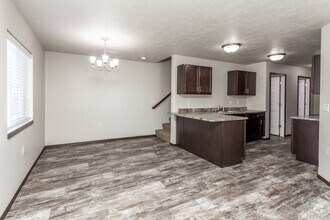 3BR, 2.5BA - 1,330 SF - Beal Townhomes