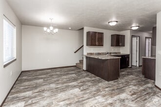 3BR, 2.5BA - 1,330 SF - Beal Townhomes
