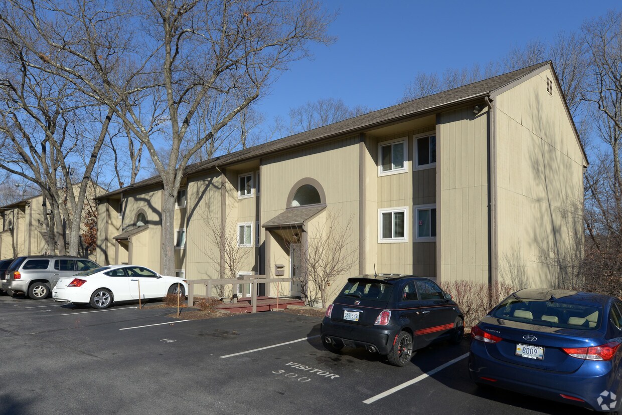 Village at Spring Green Apartments Manville, RI