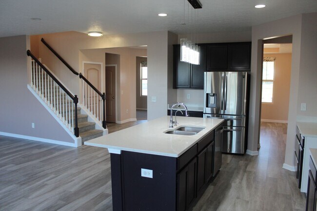 Foto del edificio - Beautiful 4 Bedroom in Avon!