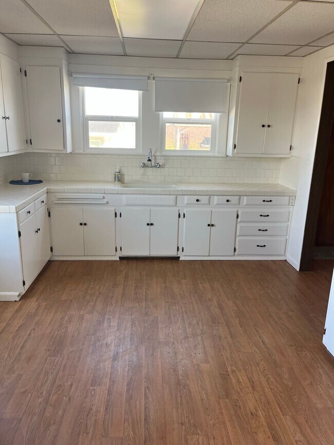 Foto del edificio - 3636 Beecher Rd