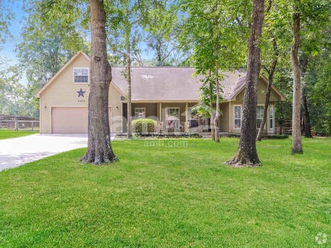 Building Photo - 12424 Red Stag Ct