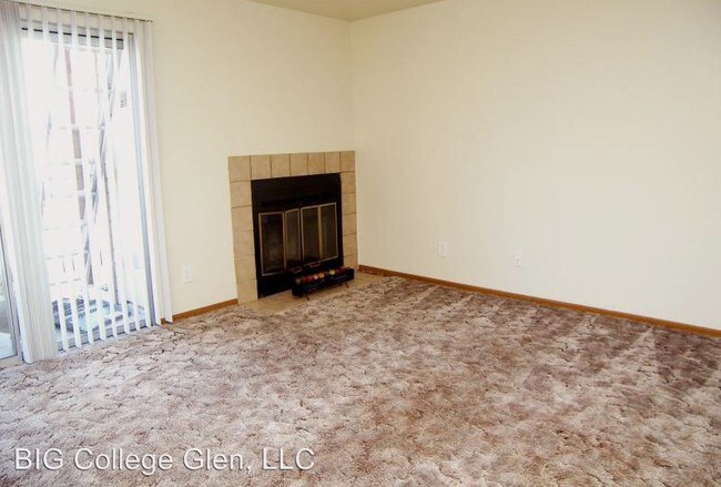 Foto del edificio - 5415 College Oak Dr