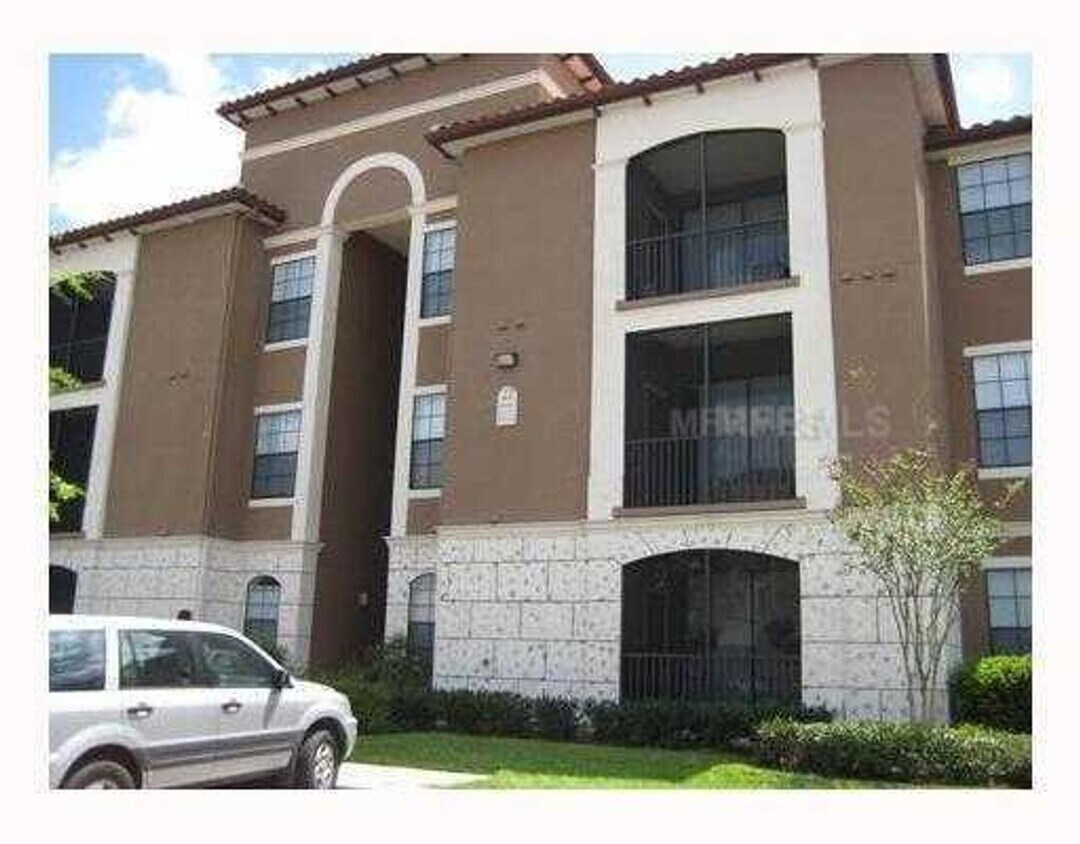 Primary Photo - 6141-22308 Metrowest Blvd., Orlando, FL