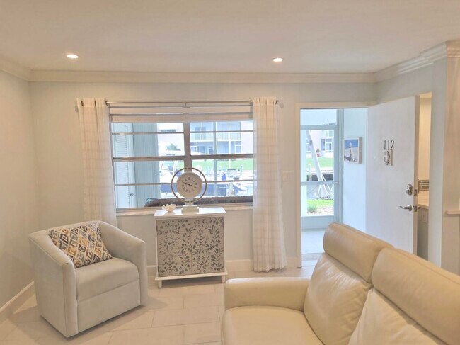 Foto del edificio - 110 Shore Ct