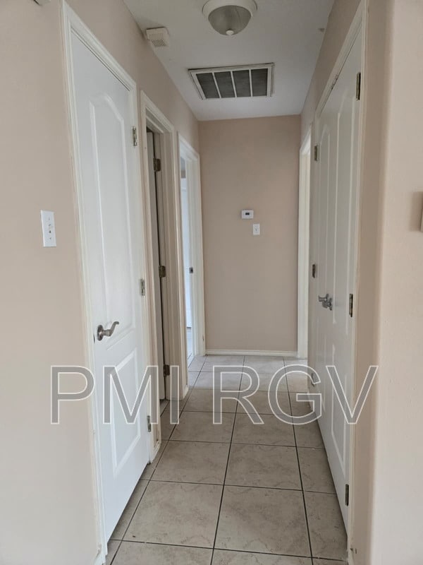 Foto del edificio - 1711 Tampa St