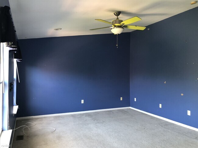 Foto del edificio - 3 br, 2.5 bath Condo - 10888 Pardee Rd