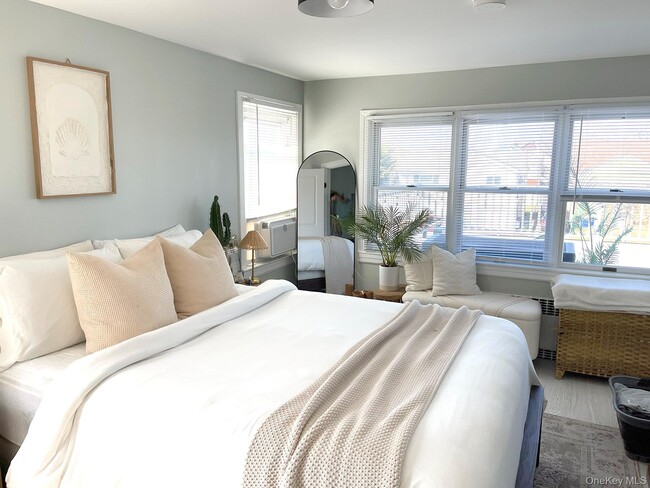 Building Photo - 128 Roosevelt Blvd