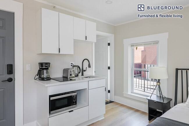 Building Photo - 142 Dorchester St