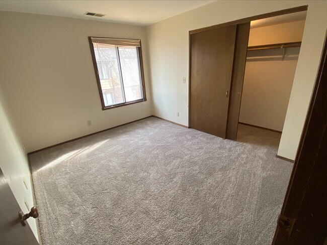 Foto del edificio - 2650 W Custer Ave