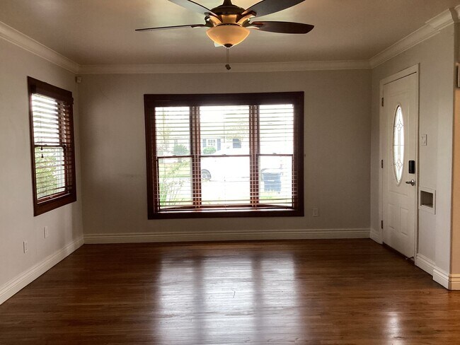 Foto del edificio - Beautiful five bedroom, five bathroom home...