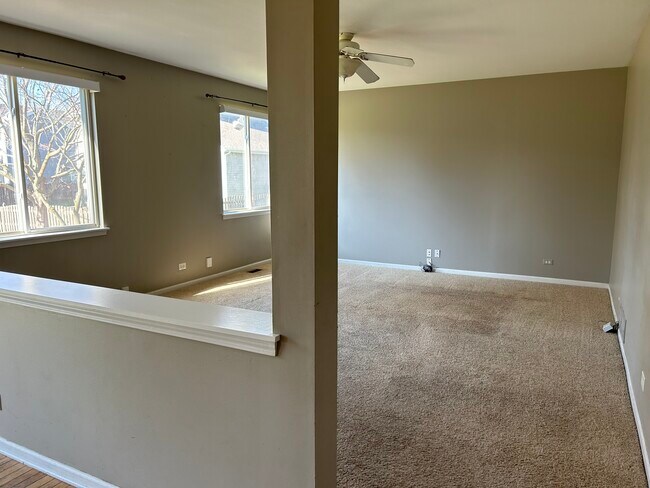 Family room - 104 Seton Creek Dr