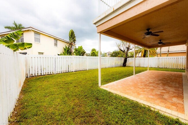 Building Photo - 4 br, 2.5 bath House - Silver Lakes