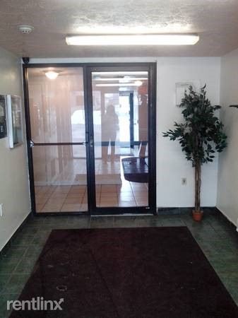 Primary Photo - 15409 Euclid Ave