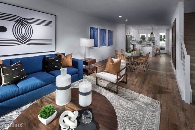 Building Photo - 3 br, 3.5 bath Townhome - Magnetic Loop