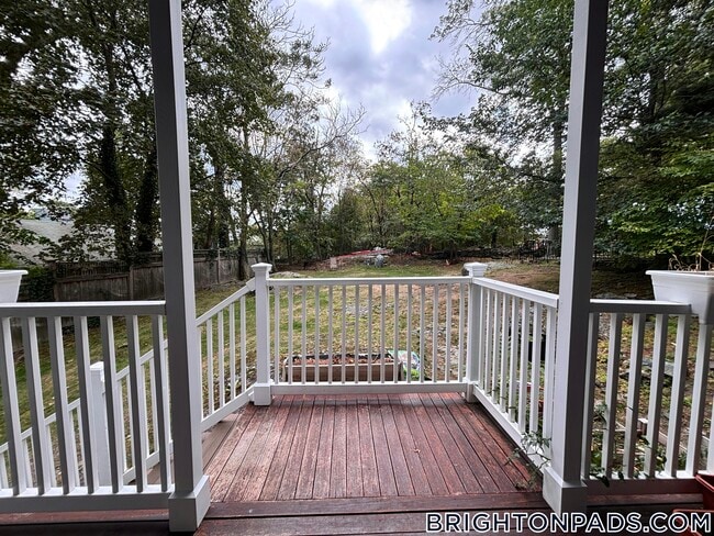 Building Photo - 10 Selkirk Rd