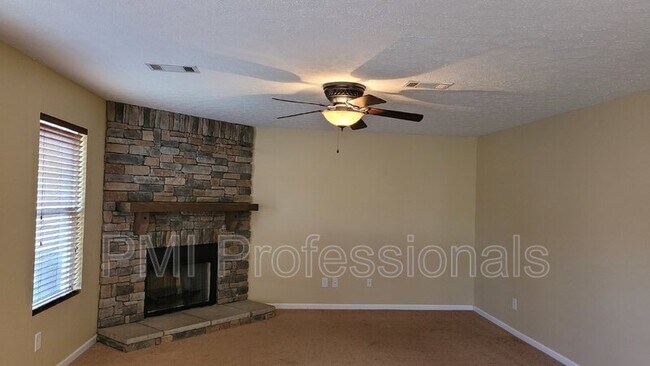 Building Photo - 3368 Mountain Maple Ct
