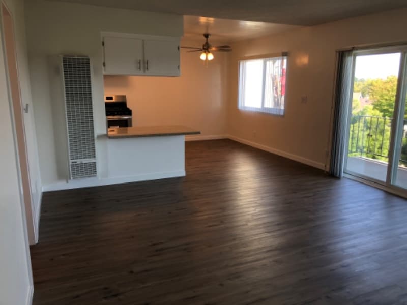 2110 Gaviota Ave Unit E, Signal Hill, CA 90755 Room for Rent in