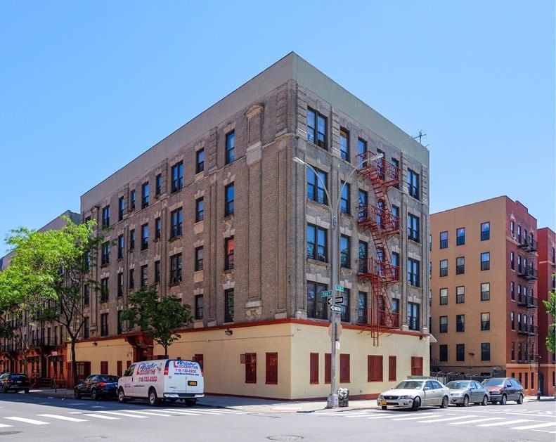 Primary Photo - 756 Fox St